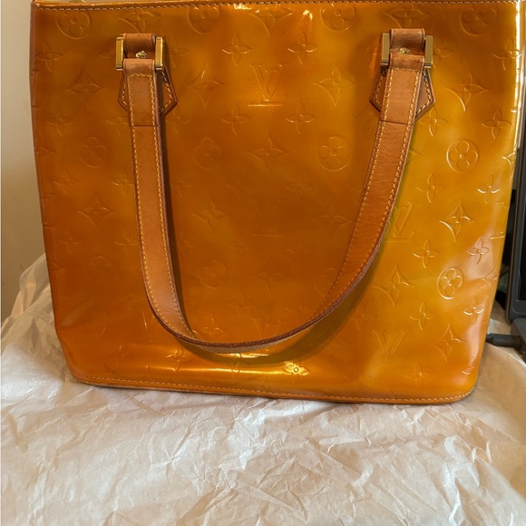 Authentic Louis Vuitton Monogram Vernis Houston Tote Bag - Yellow/Mango - Picture 3 of 13